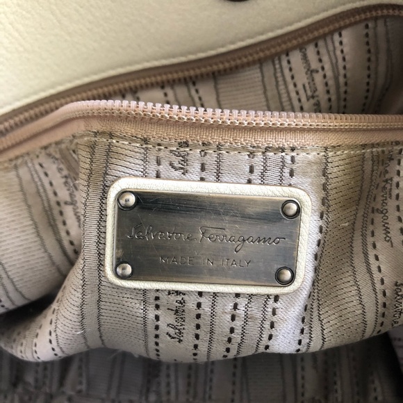 Salvatore Ferragamo handbag purse bag - Picture 5 of 16
